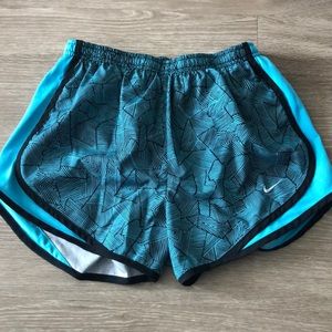 Nike running short